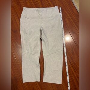 Cropped classic white outdoor voices leggings small